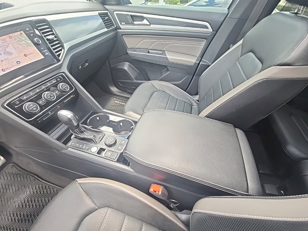 Thumbnail: 2021 Volkswagen Atlas - 29