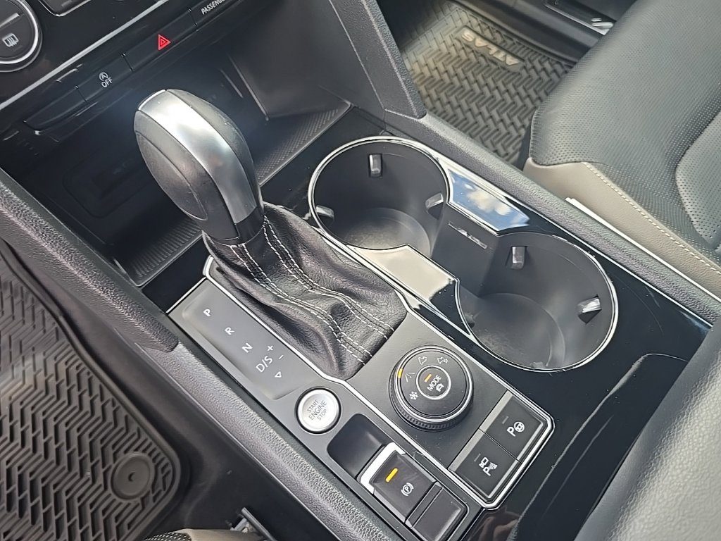 Thumbnail: 2021 Volkswagen Atlas - 15