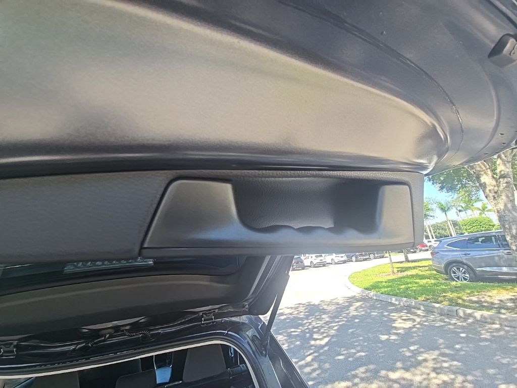 Thumbnail: 2020 Toyota RAV4 - 35