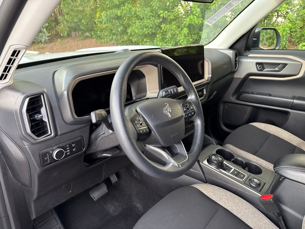 Thumbnail: 2025 Ford Bronco Sport - 8