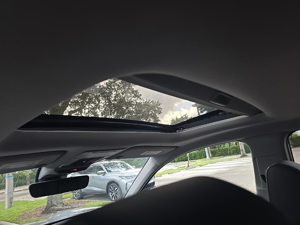 Thumbnail: 2025 Acura ADX - 22