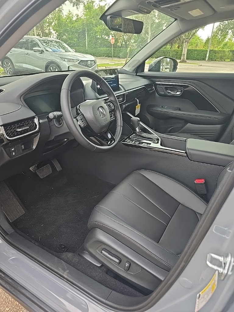 Thumbnail: 2025 Acura ADX - 2