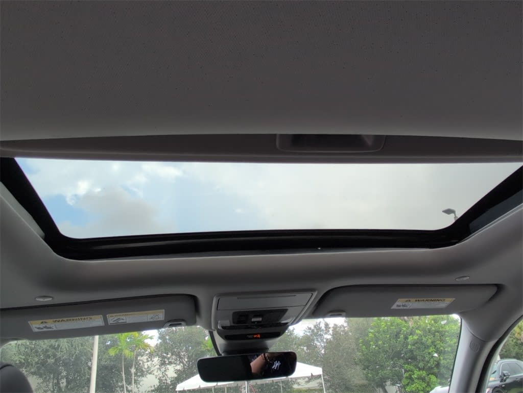 Thumbnail: 2025 Acura ADX - 13