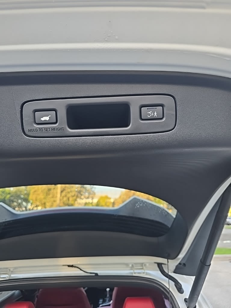 Thumbnail: 2025 Acura ADX - 21