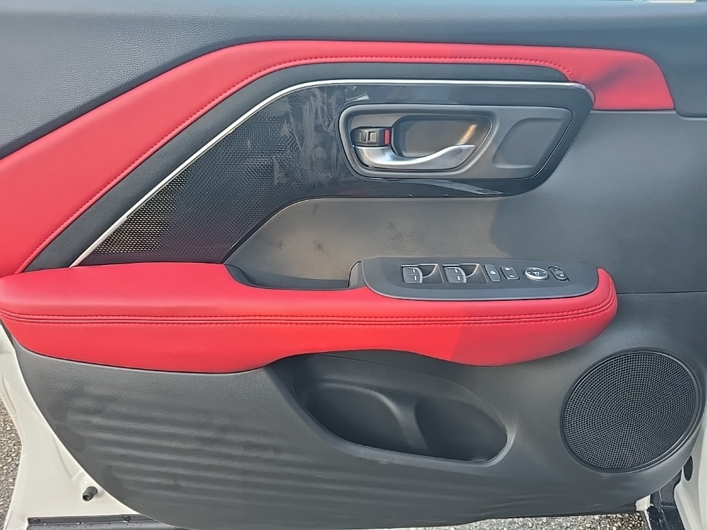 Thumbnail: 2025 Acura ADX - 18