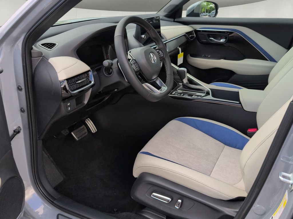 Thumbnail: 2025 Acura ADX - 9