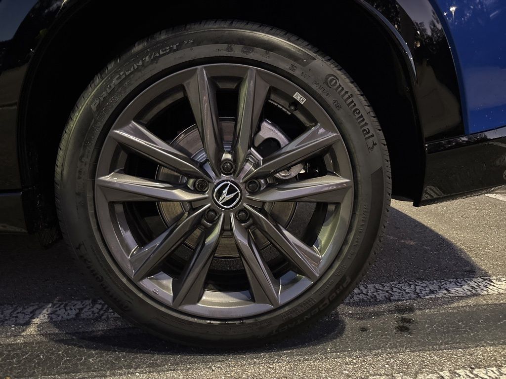 Thumbnail: 2025 Acura ADX - 7