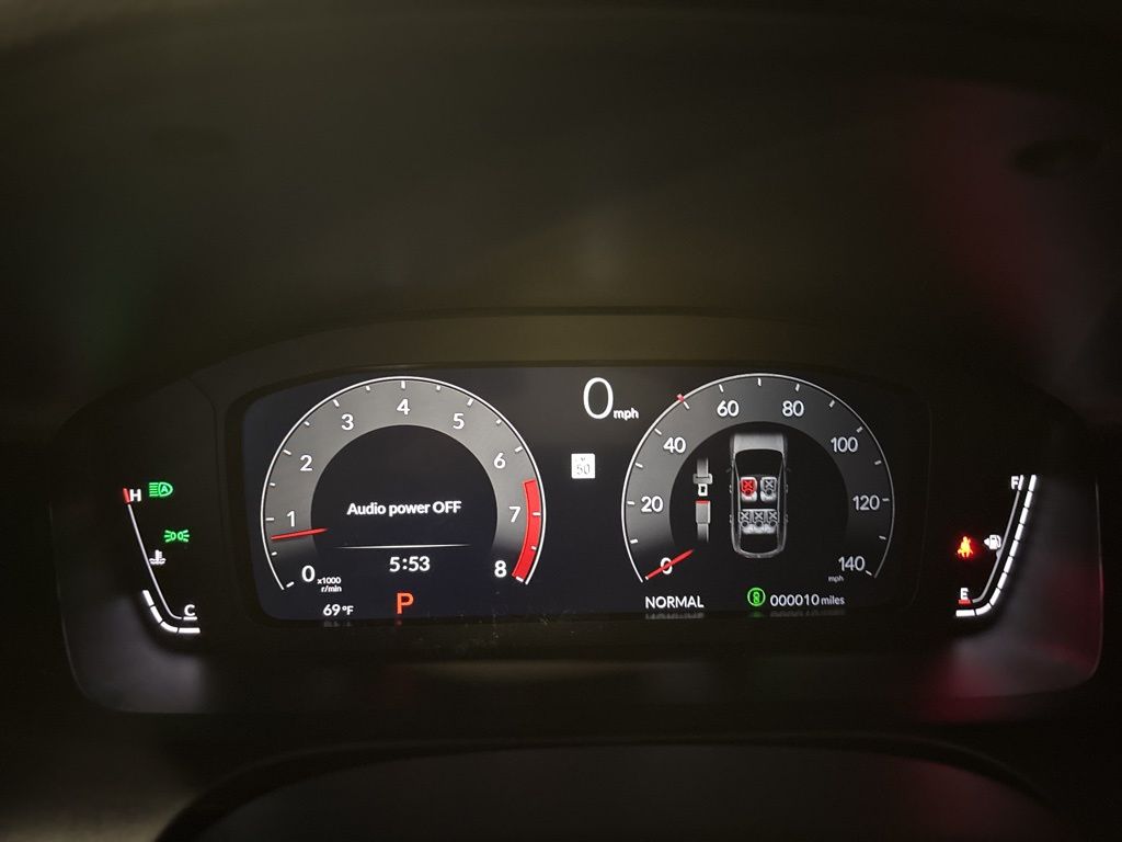 Thumbnail: 2025 Acura ADX - 15