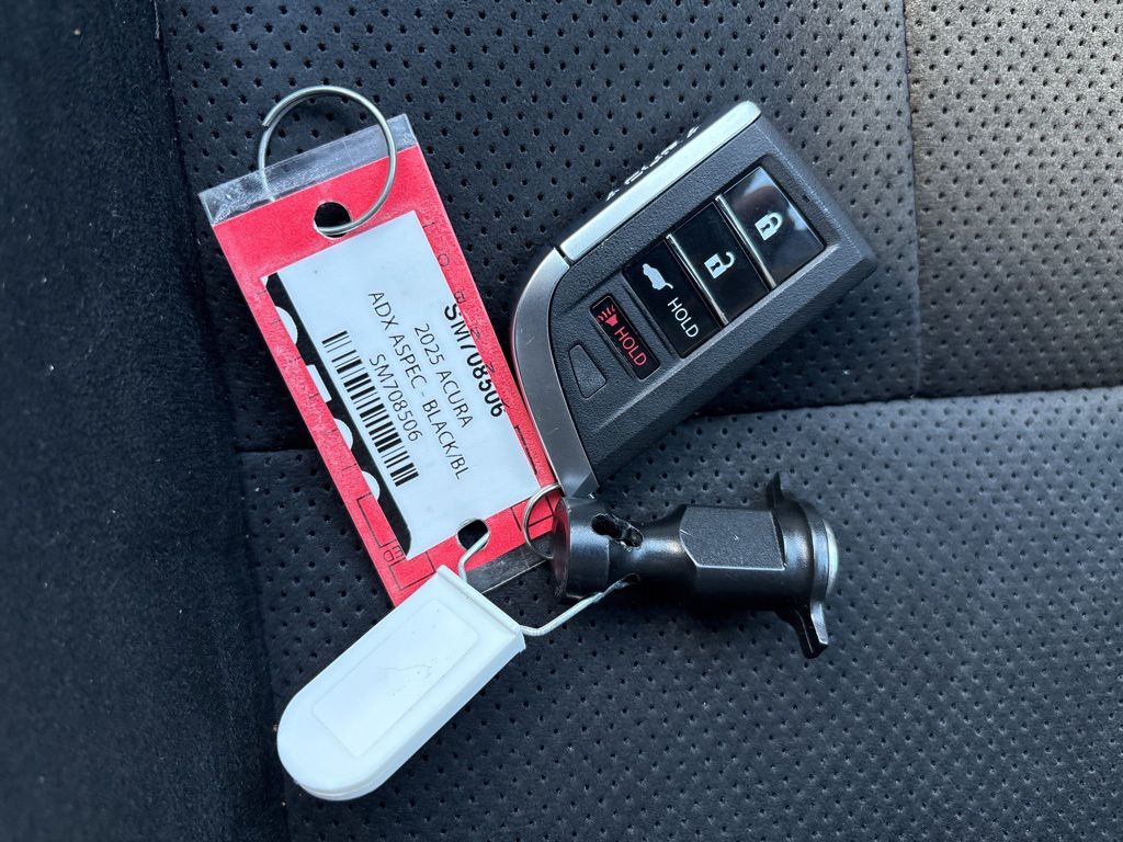 Thumbnail: 2025 Acura ADX - 18