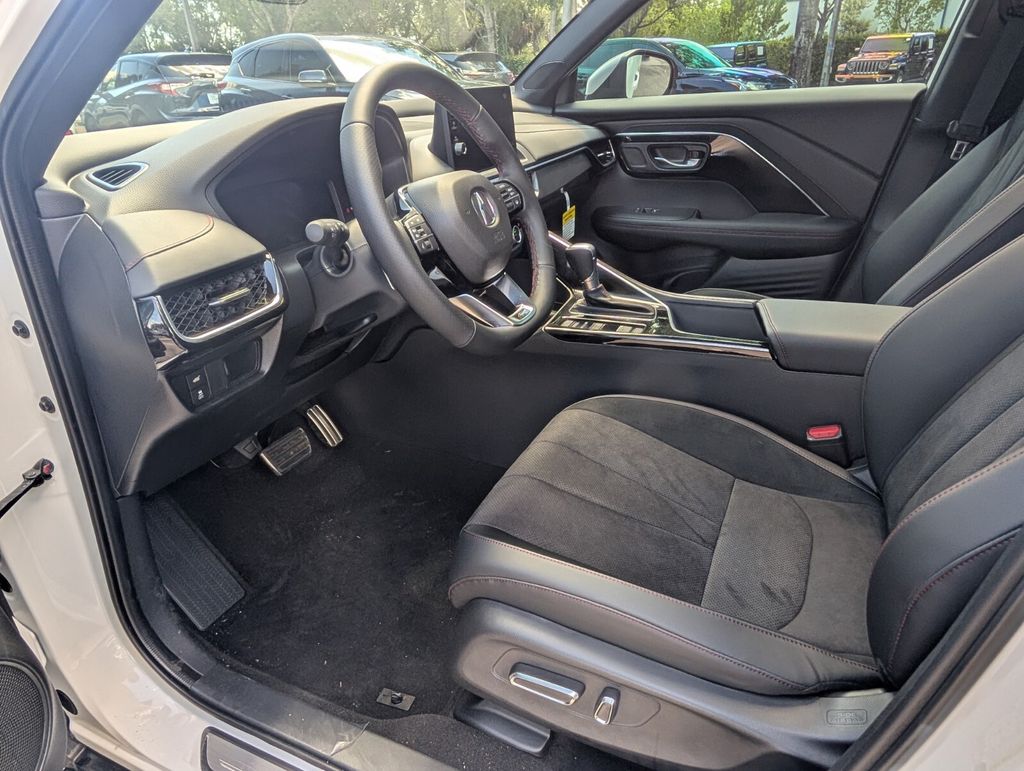Thumbnail: 2025 Acura ADX - 17