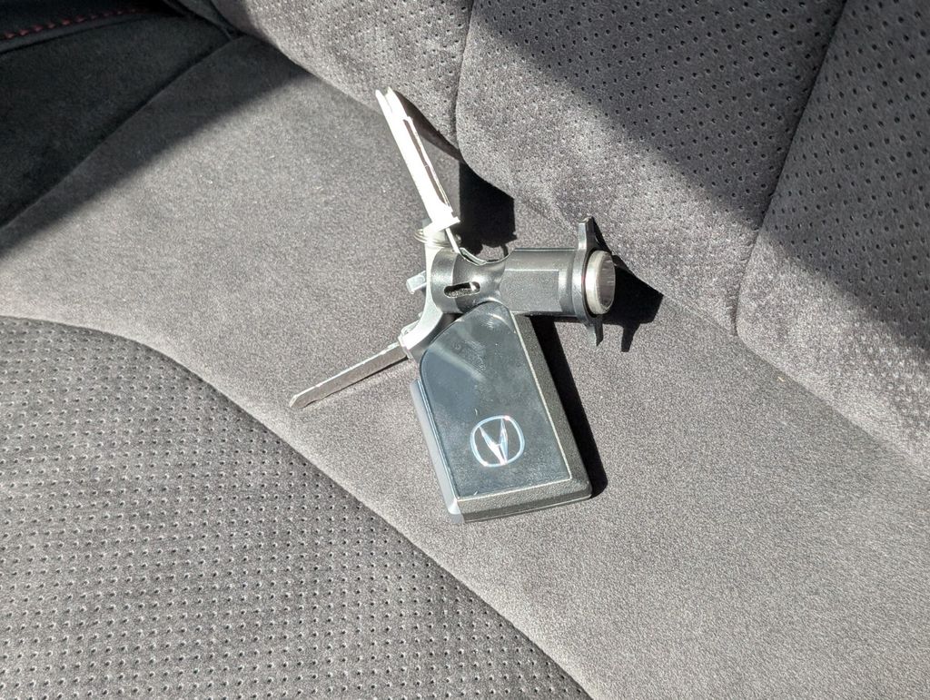 Thumbnail: 2025 Acura ADX - 14