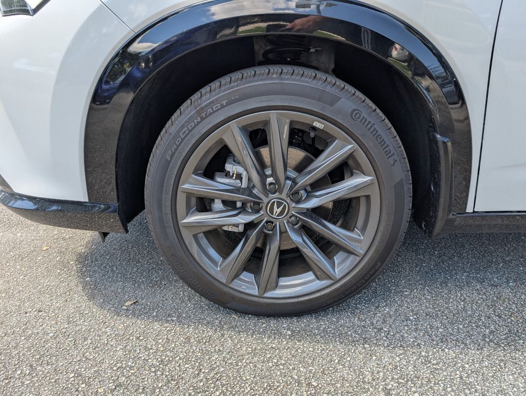 Thumbnail: 2025 Acura ADX - 7