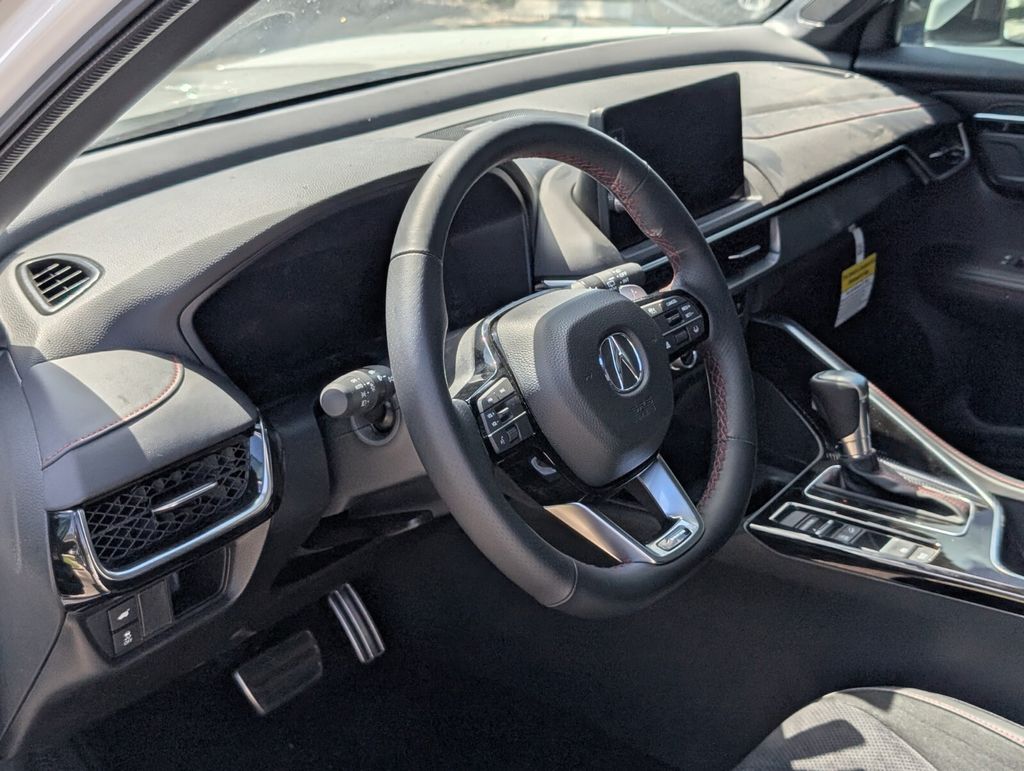 Thumbnail: 2025 Acura ADX - 2