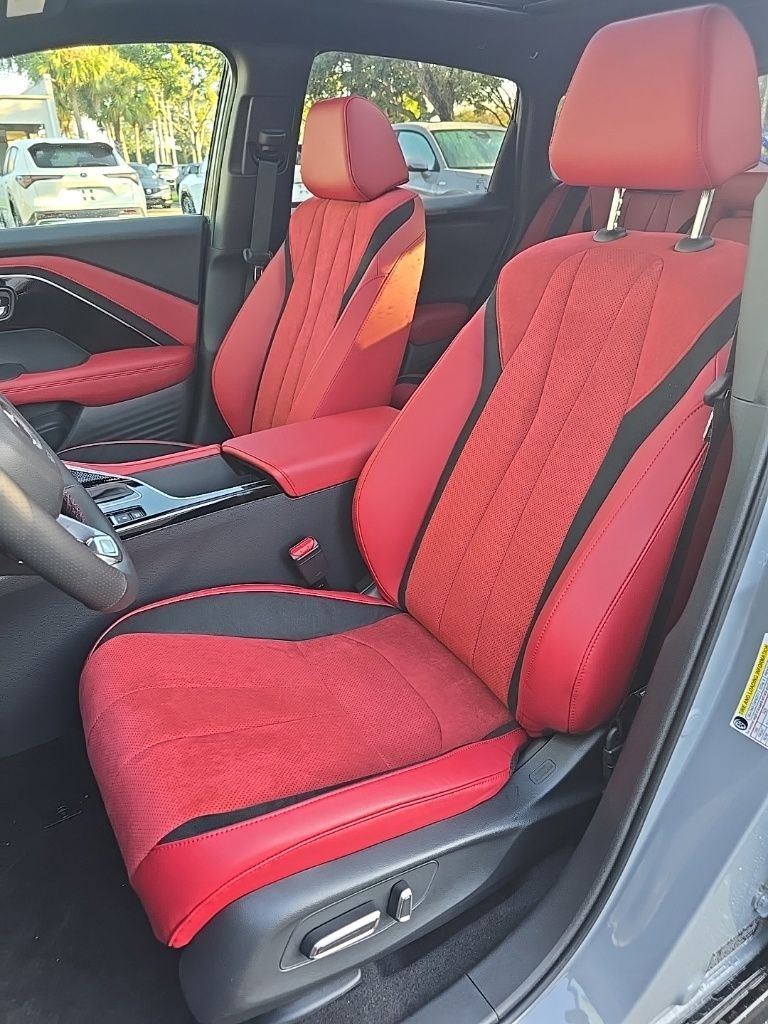 Thumbnail: 2025 Acura ADX - 10