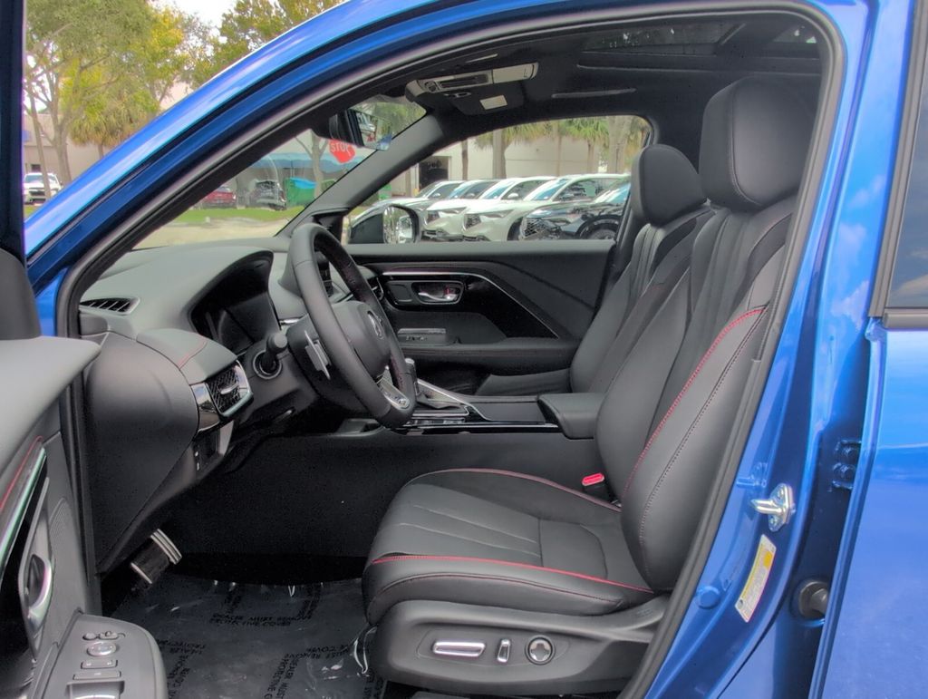 Thumbnail: 2025 Acura ADX - 10