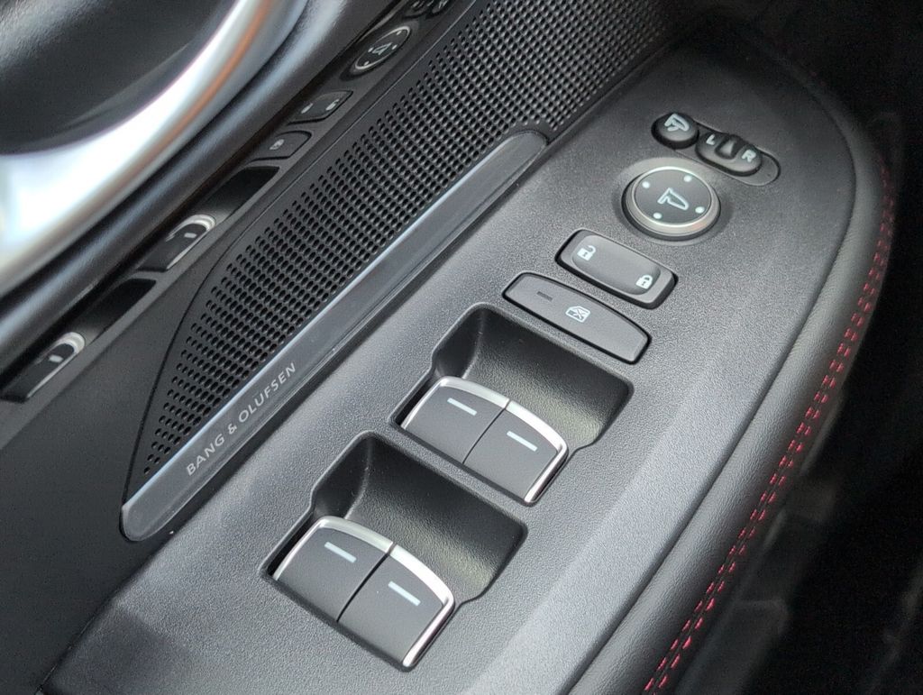 Thumbnail: 2025 Acura ADX - 19