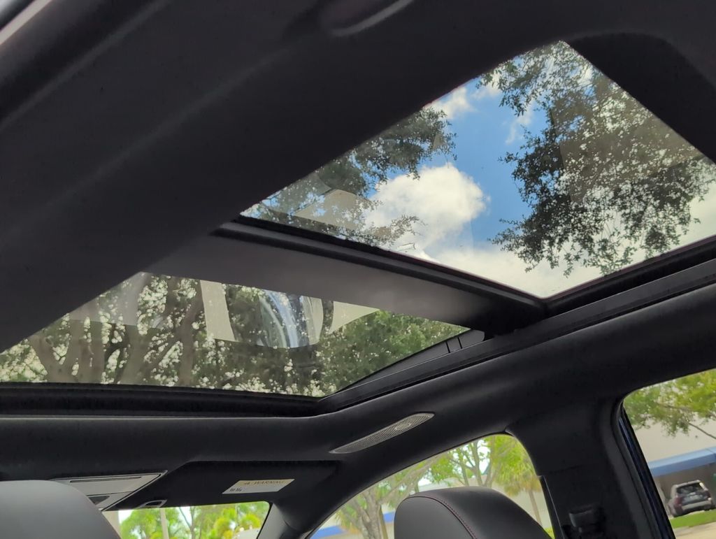 Thumbnail: 2025 Acura ADX - 18