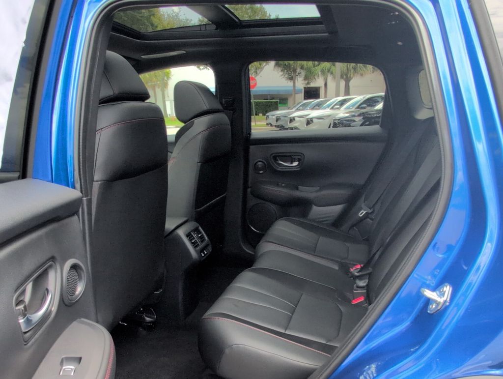 Thumbnail: 2025 Acura ADX - 11