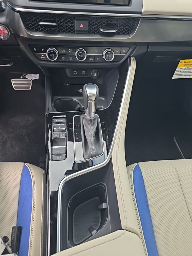 Thumbnail: 2025 Acura ADX - 14