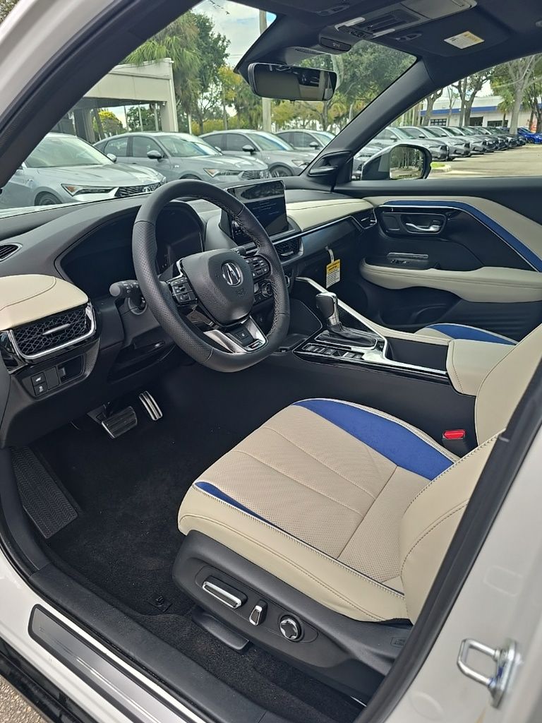 Thumbnail: 2025 Acura ADX - 2