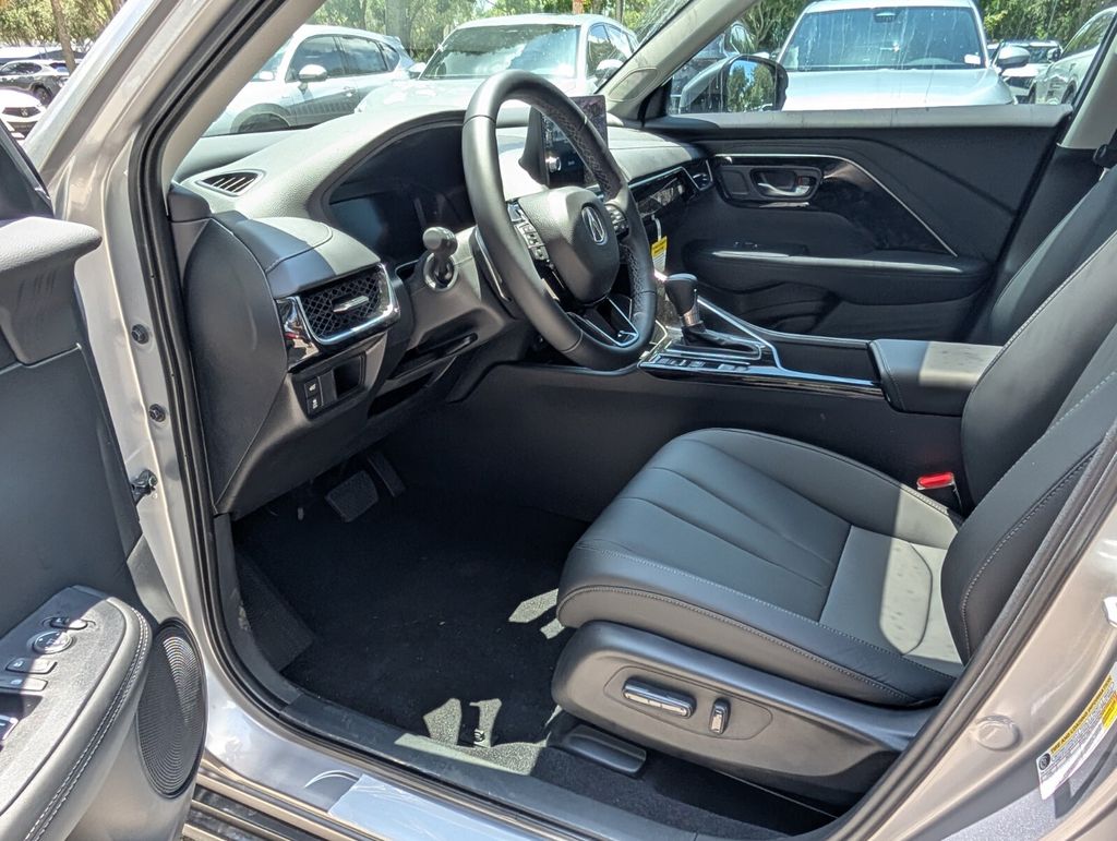 Thumbnail: 2025 Acura ADX - 10
