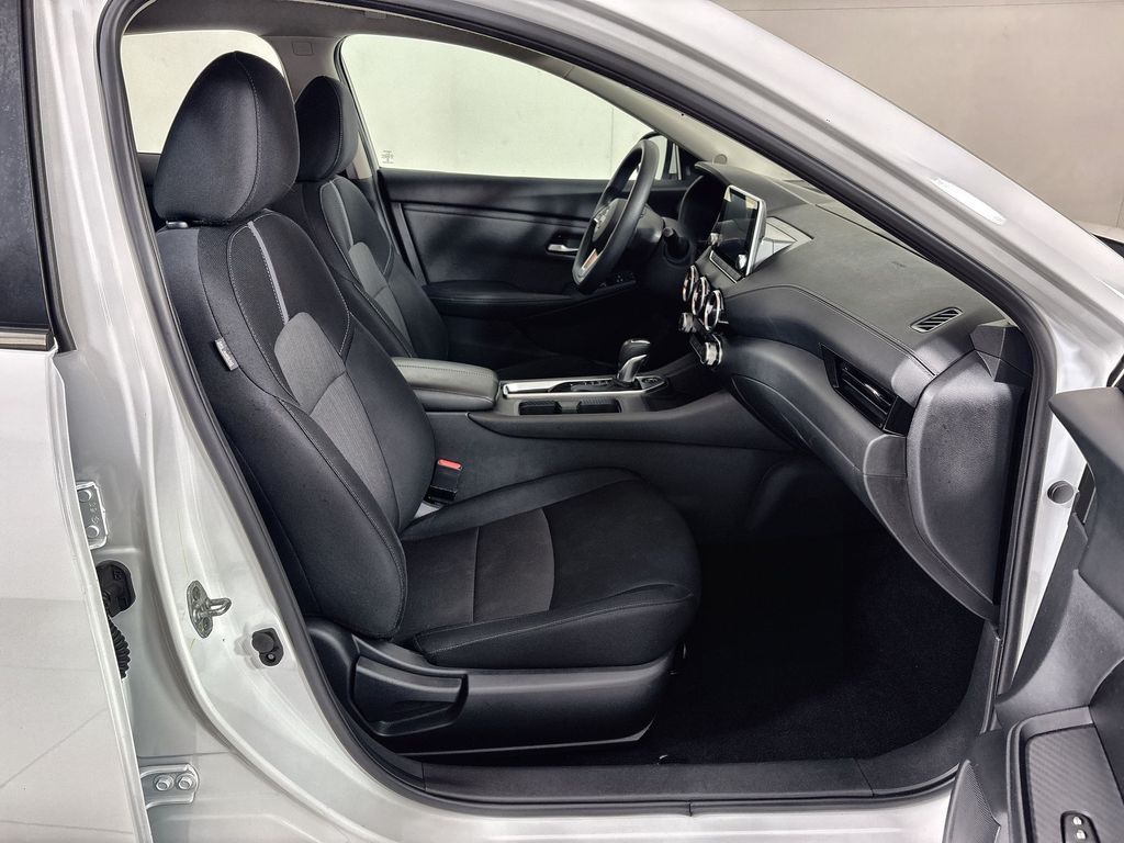 Thumbnail: 2024 Nissan Sentra - 10