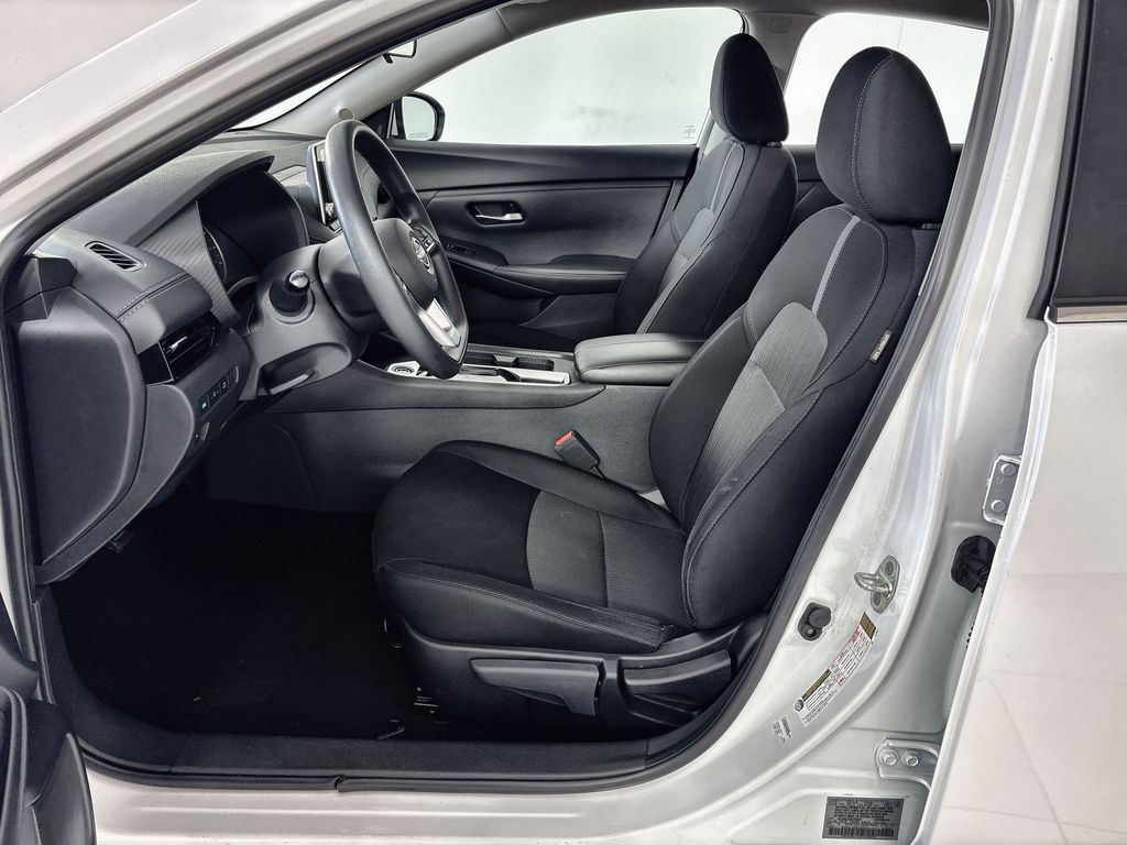 Thumbnail: 2024 Nissan Sentra - 9