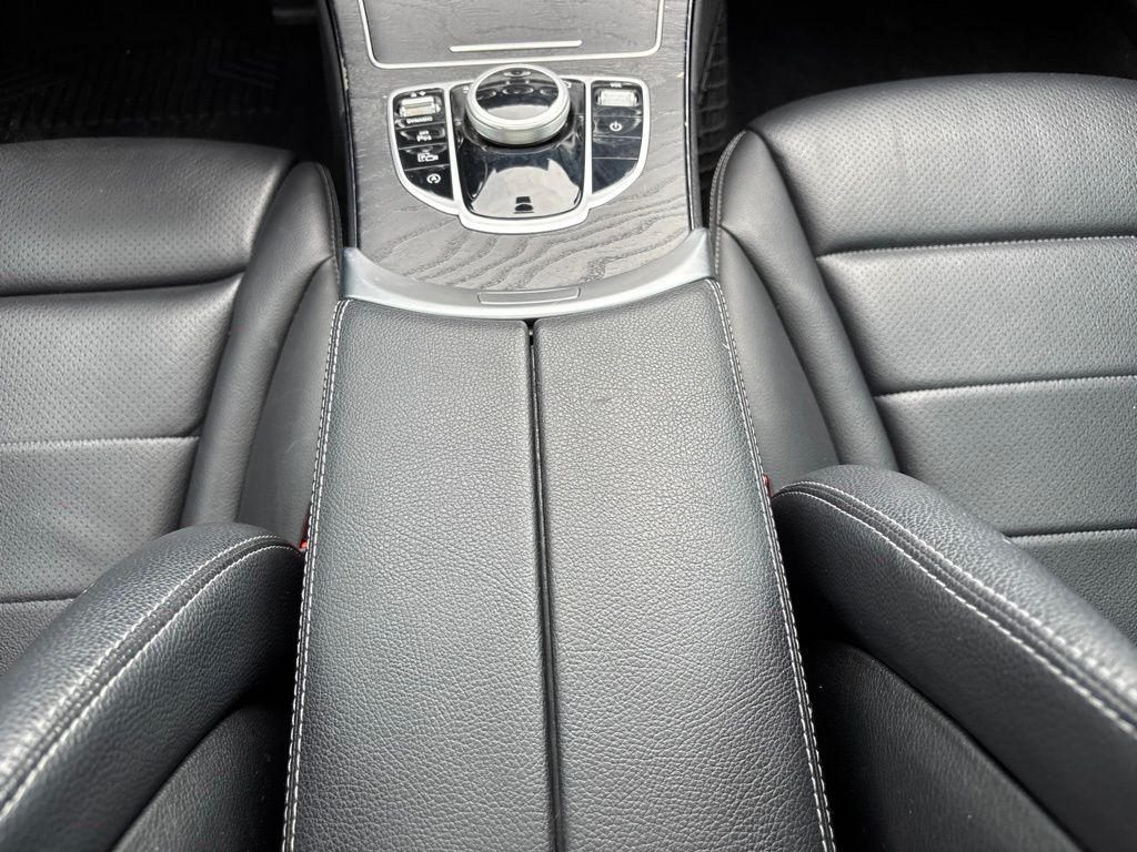 Thumbnail: 2020 Mercedes-Benz C-Class - 26