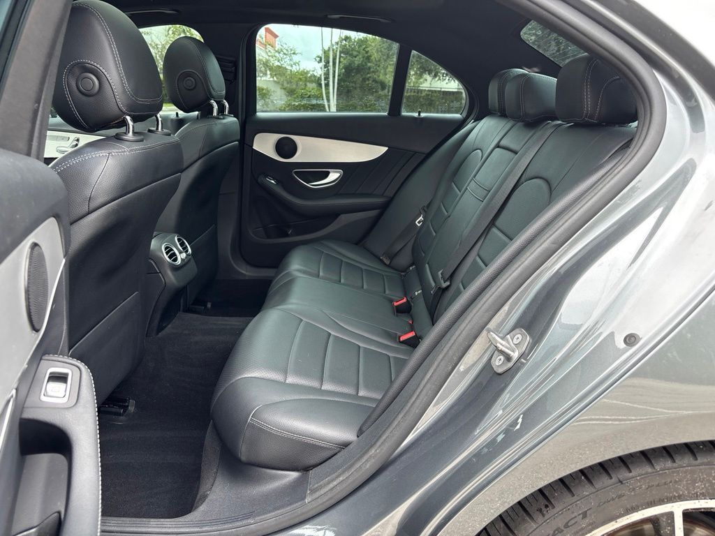 Thumbnail: 2020 Mercedes-Benz C-Class - 12