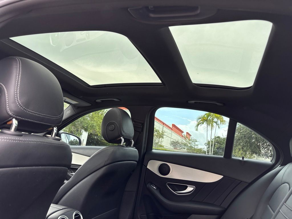 Thumbnail: 2020 Mercedes-Benz C-Class - 28