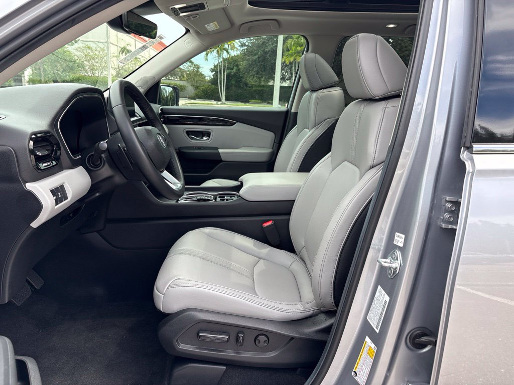 Thumbnail: 2025 Honda Pilot - 10