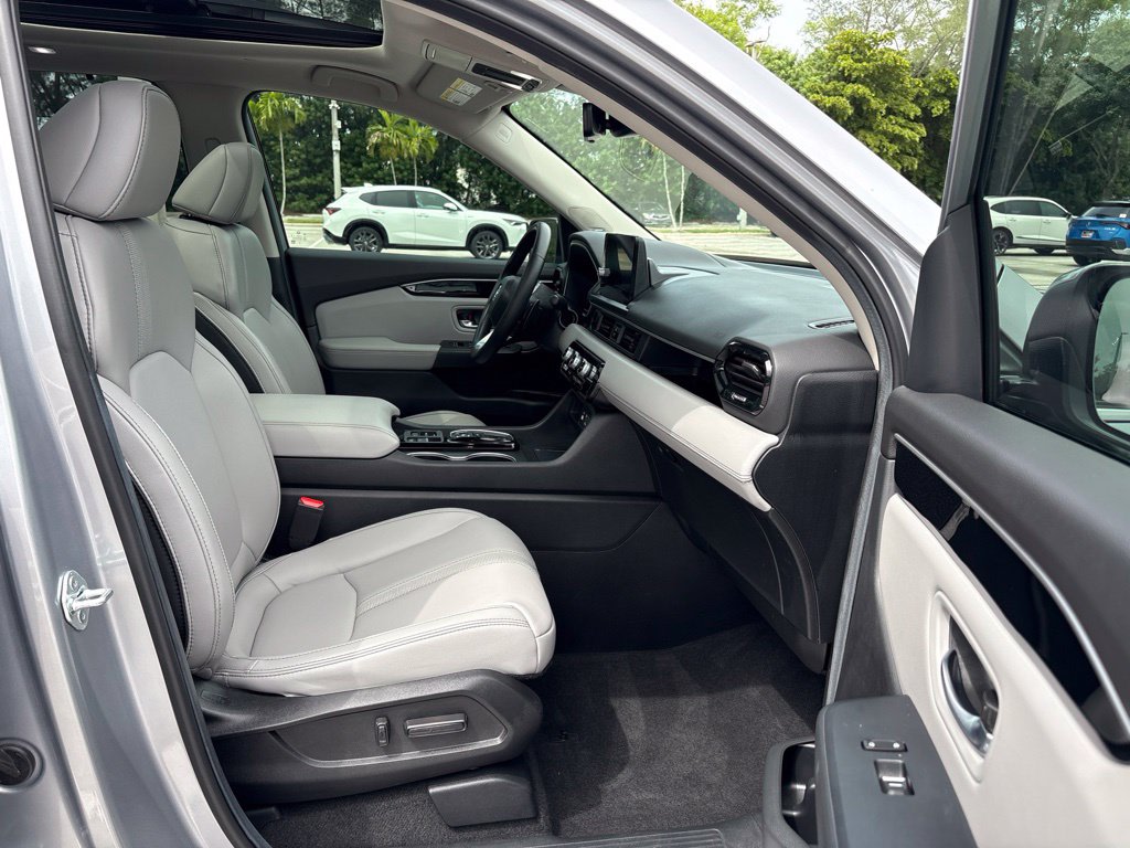 Thumbnail: 2025 Honda Pilot - 9