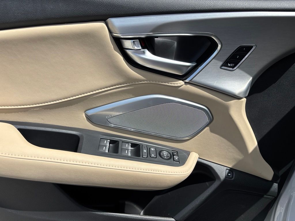 Thumbnail: 2023 Acura RDX - 24