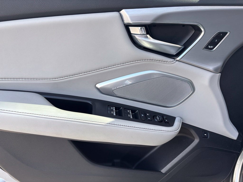 Thumbnail: 2023 Acura RDX - 25