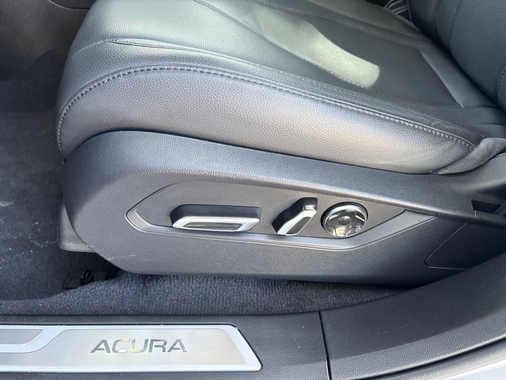 Thumbnail: 2024 Acura RDX - 24