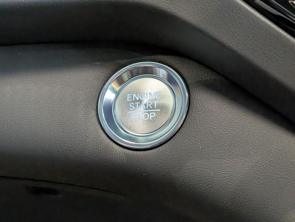 Thumbnail: 2025 Acura RDX - 21