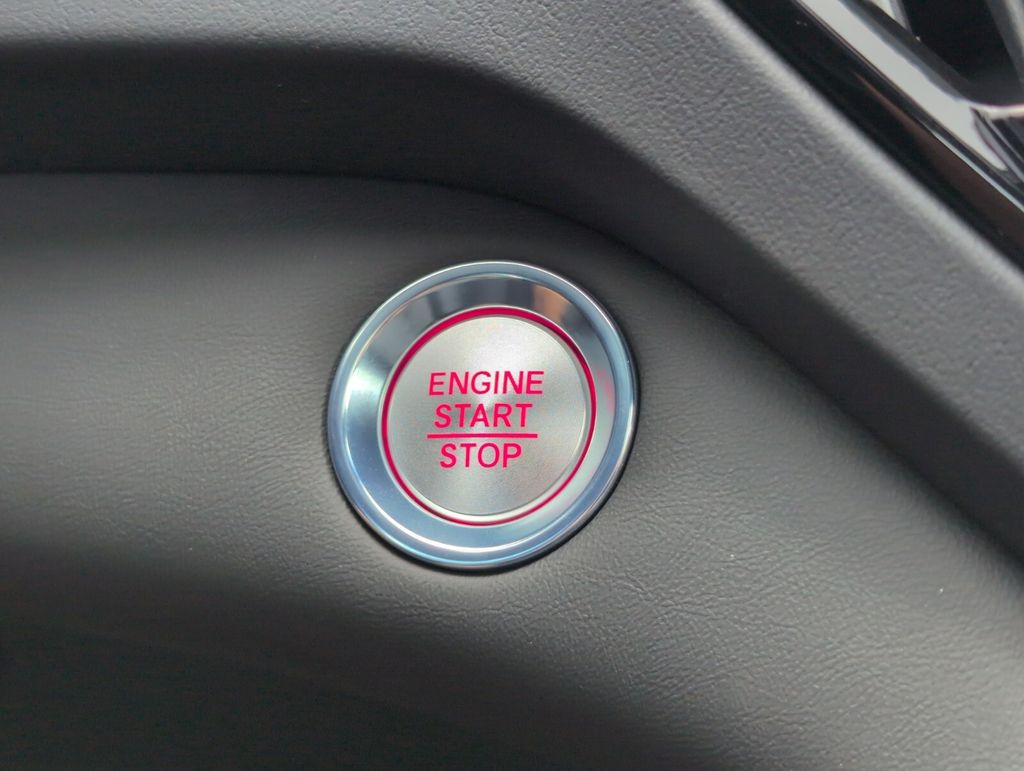 Thumbnail: 2025 Acura RDX - 17