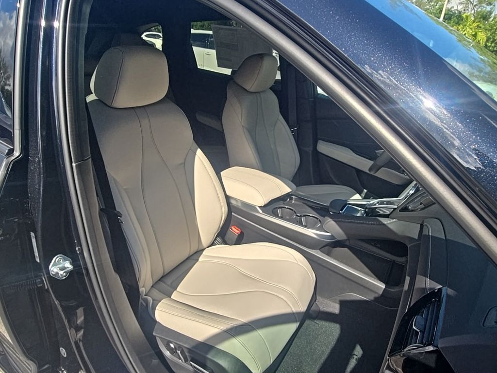 Thumbnail: 2026 Acura RDX - 32
