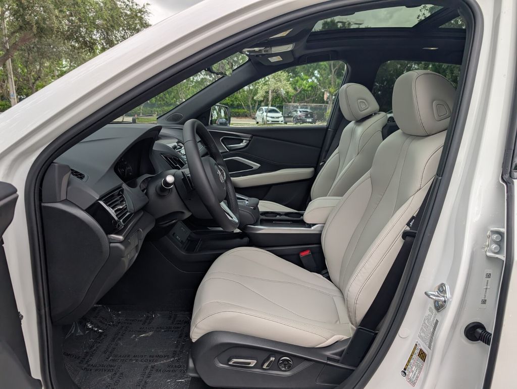 Thumbnail: 2025 Acura RDX - 11