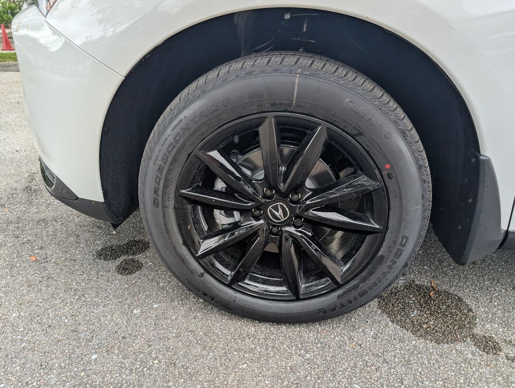 Thumbnail: 2025 Acura RDX - 8