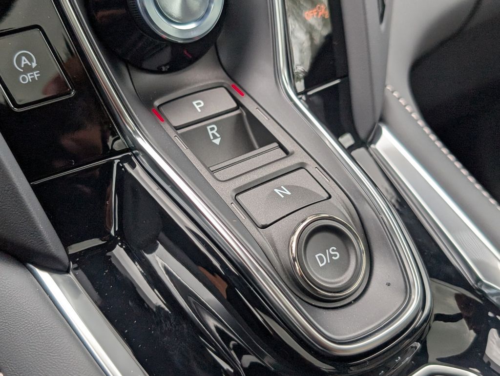 Thumbnail: 2025 Acura RDX - 15