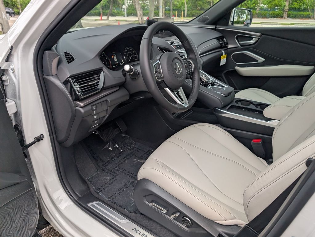 Thumbnail: 2025 Acura RDX - 2