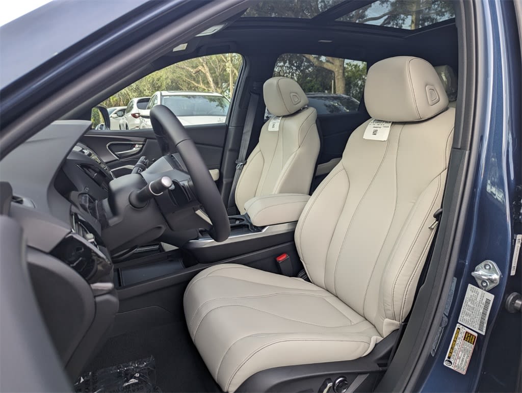 Thumbnail: 2025 Acura RDX - 10