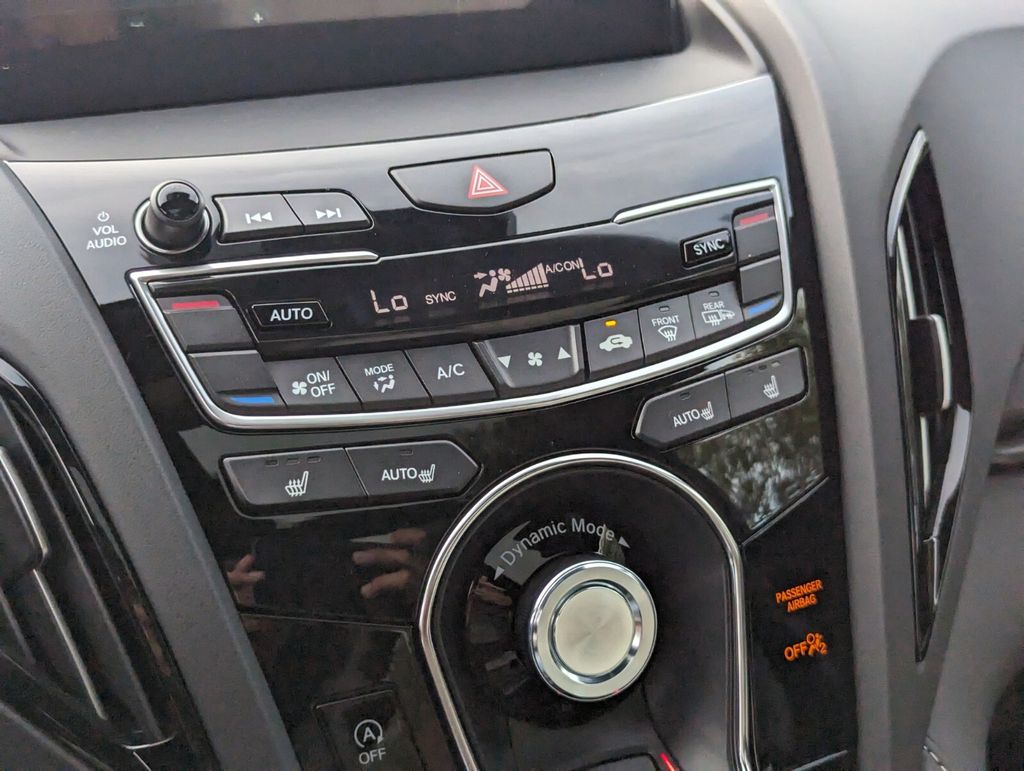 Thumbnail: 2025 Acura RDX - 19