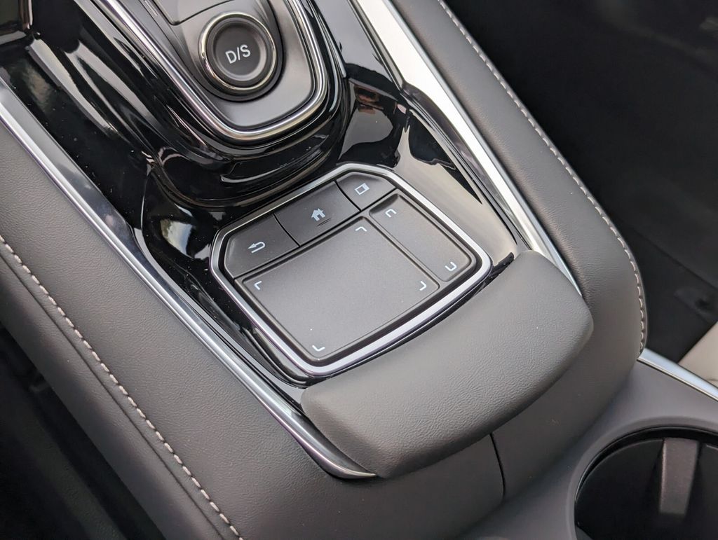 Thumbnail: 2025 Acura RDX - 20