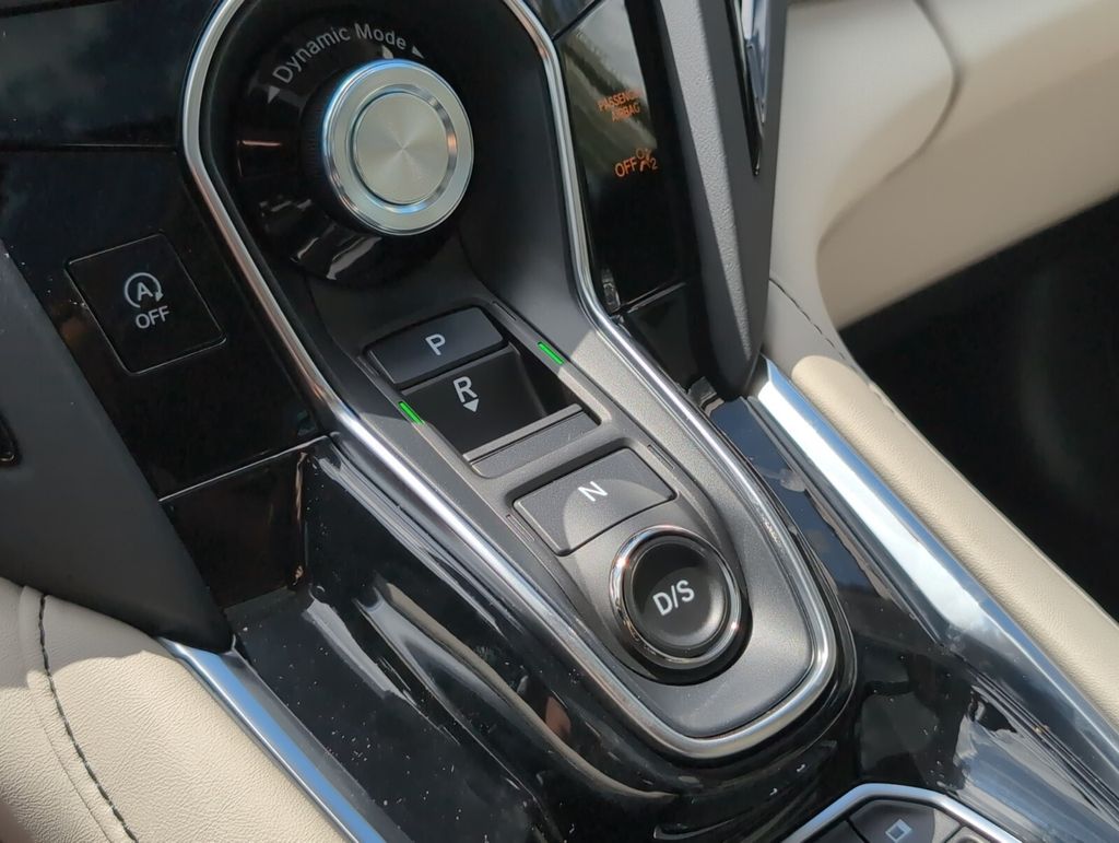 Thumbnail: 2025 Acura RDX - 13