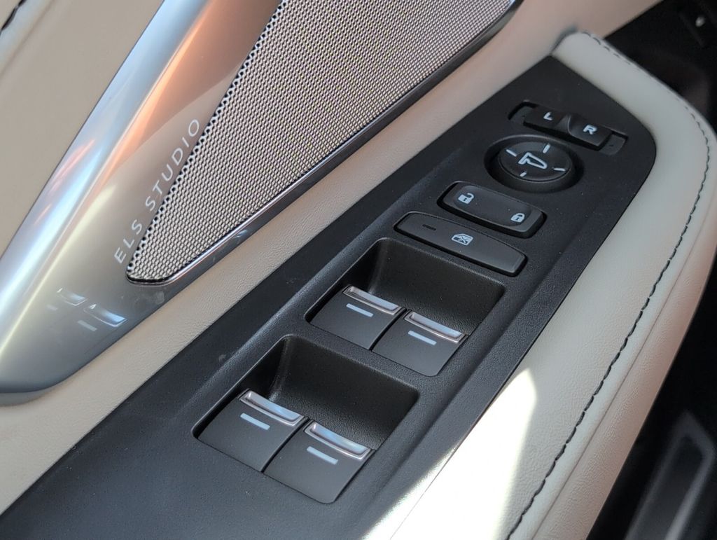 Thumbnail: 2025 Acura RDX - 16