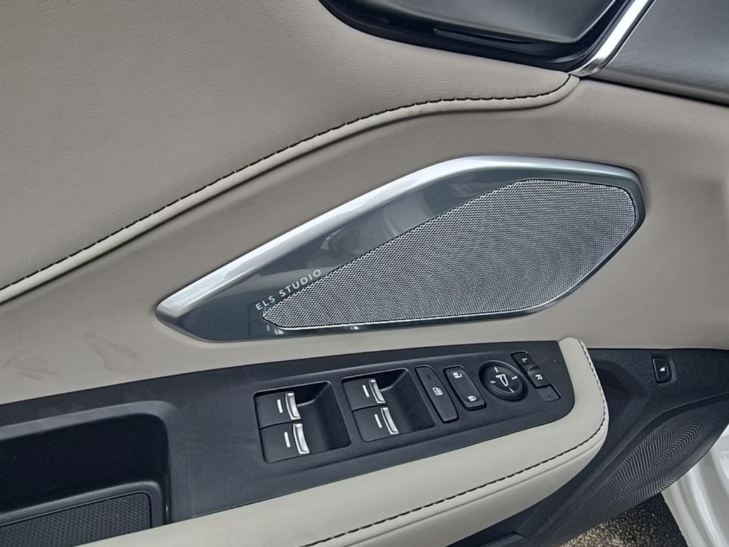 Thumbnail: 2026 Acura RDX - 22