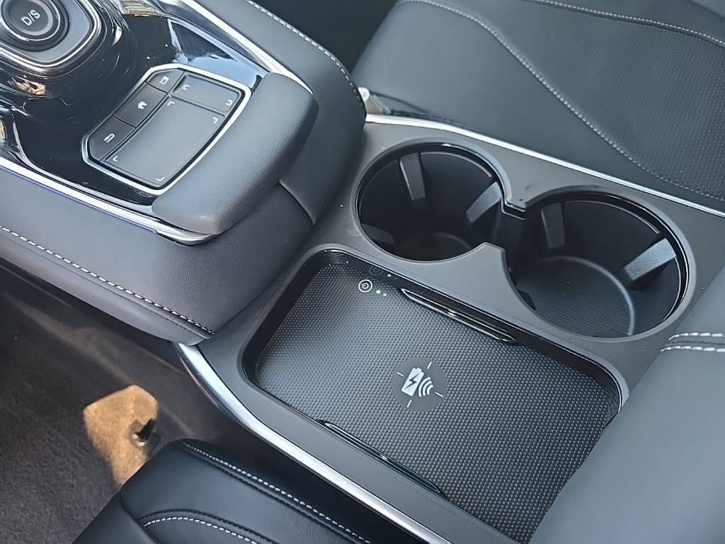 Thumbnail: 2025 Acura RDX - 26