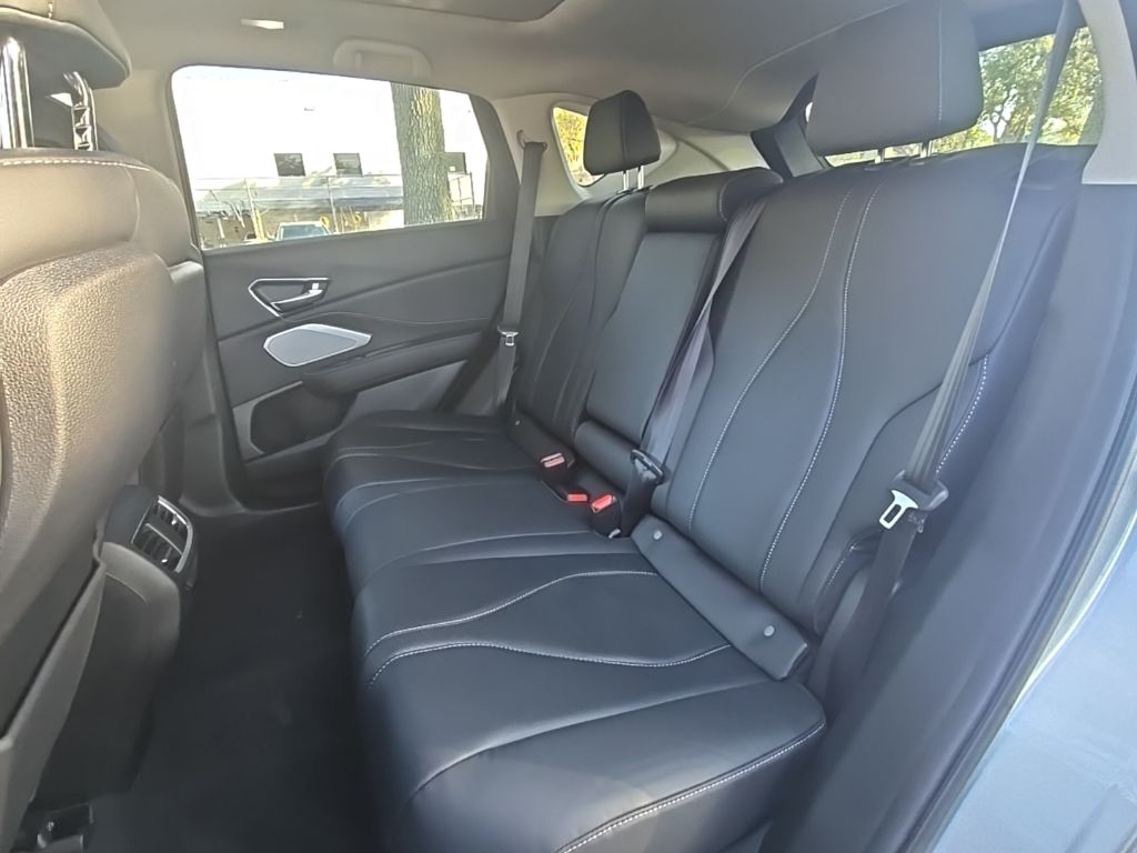 Thumbnail: 2025 Acura RDX - 23